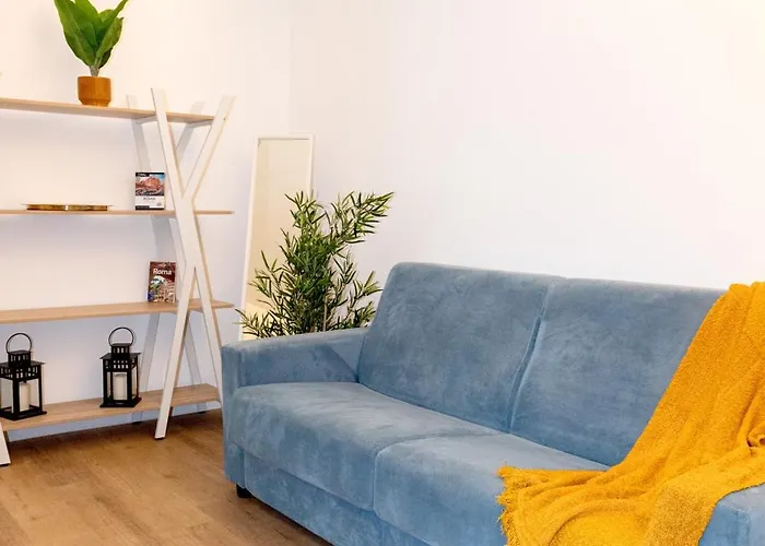 Penthouse Meda 169 -modern Near Tiburtina By Rhr דירה *