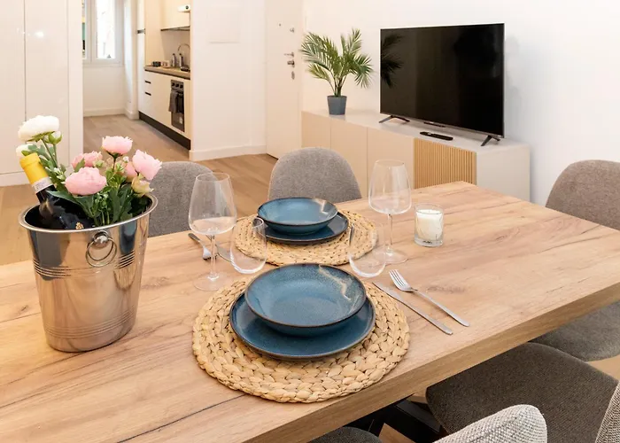 Penthouse Meda 169 -modern Near Tiburtina By Rhr *