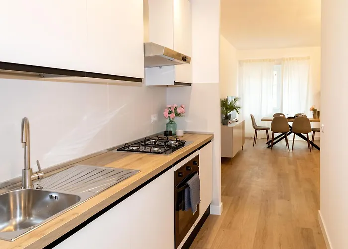 Penthouse Meda 169 -modern Near Tiburtina By Rhr *