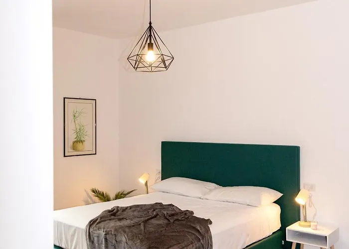 Penthouse Meda 169 -modern Near Tiburtina By Rhr דירה רומא
