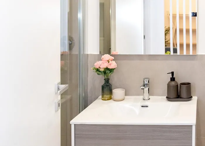 Penthouse Meda 169 -modern Near Tiburtina By Rhr *