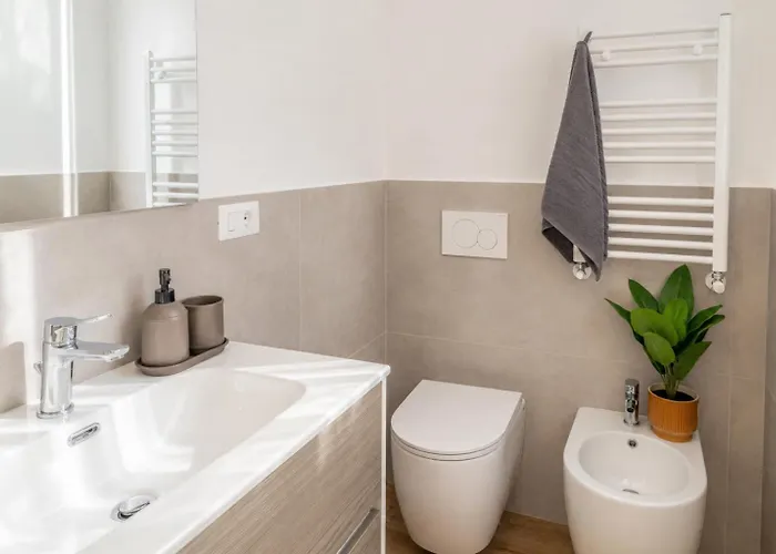 Penthouse Meda 169 -modern Near Tiburtina By Rhr דירה רומא