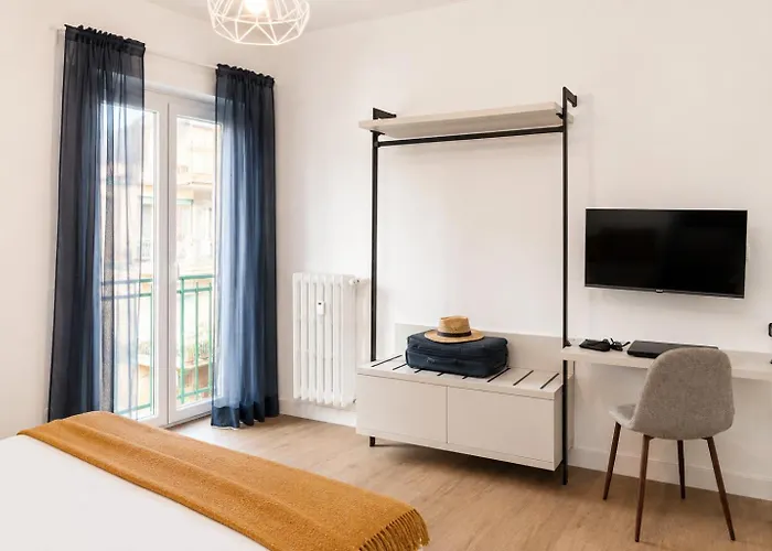 Penthouse Meda 169 -modern Near Tiburtina By Rhr * Rome